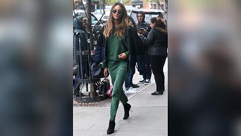 Auch Model Jourdan Dunn trägt Sweatpants im Alltag.