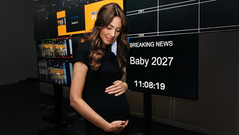 RTL-Moderatorin Sabrina Ilski zeigt ihren Babybauch. RTL-Moderatorin Sabrina Ilski zeigt ihren Babybauch.