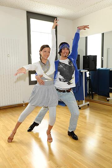 Simone Ballack und Tanzpartner Erich Klann beim Fotoshooting im Tanzzentrum Starnberg.