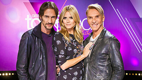 Heidi Klum mit ihren Jury-Kollegen Thomas Hayo (li.) und Wolfgang Joop