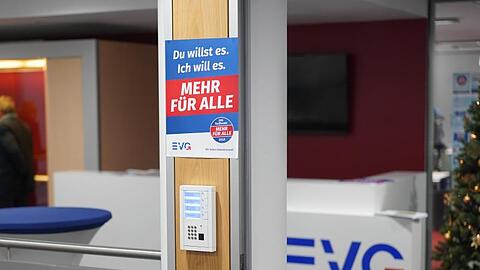 Die Zentrale der Bahn-Gewerkschaft EVG. Die Bahn und die EVG hatten sich bereits im Dezember 2018 auf einen neuen Tarifvertrag geeinigt.