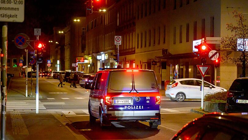 Der t&ouml;dlichen Messerattacke in Linz waren ein Streit und eine Amokdrohung vorausgegangen.