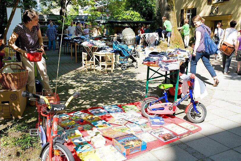 Second-Hand-Schnäppchen im Hof und vor der Haustür. Die schönsten Fotos.