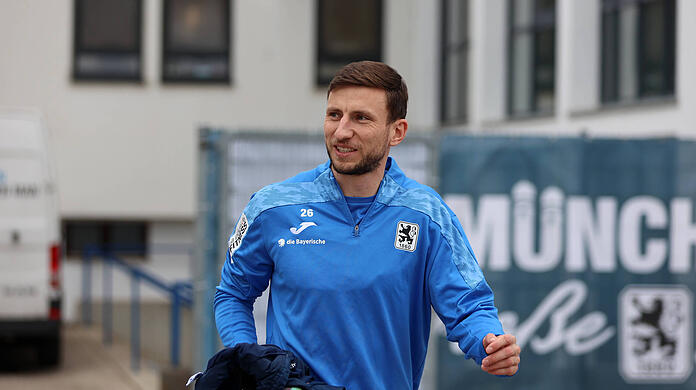 Philipp Maier verlängert beim TSV 1860 bis 2027. Philipp Maier verlängert beim TSV 1860 bis 2027.