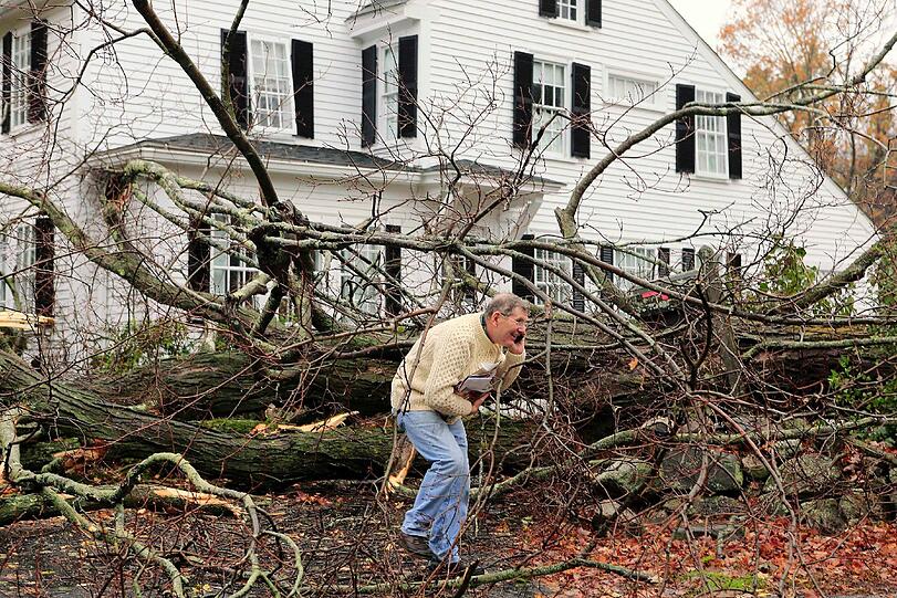Bilder der Verwüstung - Hurrikan "Sandy" hat an der Ostküste verheerende Spuren hinterlassen. Sehen Sie hier die Bilder aus New York und den betroffenen Orten im Osten der USA.