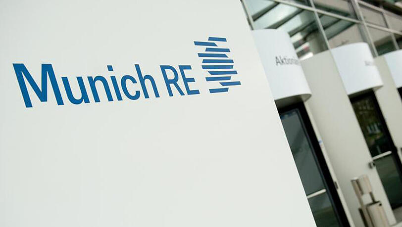 Die Niedrigzinsen und der harte Wettbewerb machen Munich Re zu schaffen. Die Niedrigzinsen und der harte Wettbewerb machen Munich Re zu schaffen.