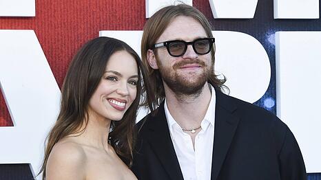 Finneas und Claudia Sulewski hatten sich im September 2025 verlobt.