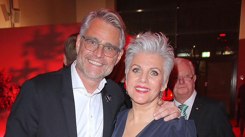 Birgit Schrowange und ihr Verlobter Frank Spothelfer bei einem gemeinsamen Auftritt in Berlin