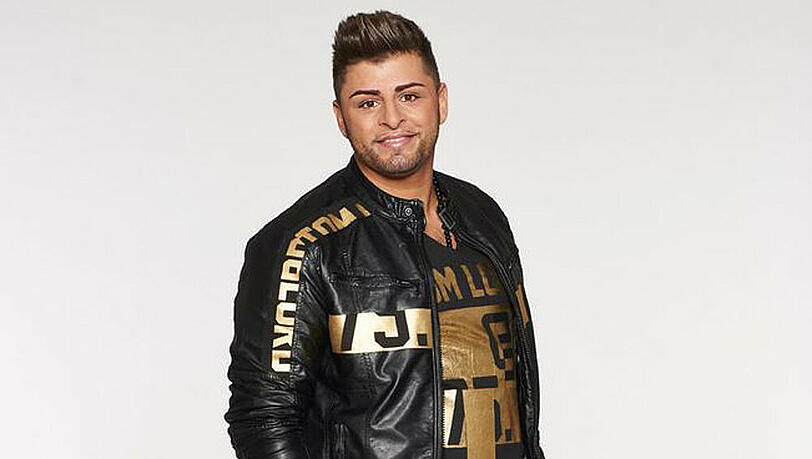 DSDS-Kandidat Severino Seeger hat es bereits bis ins Halbfinale der 12. Staffel geschafft DSDS-Kandidat Severino Seeger hat es bereits bis ins Halbfinale der 12. Staffel geschafft