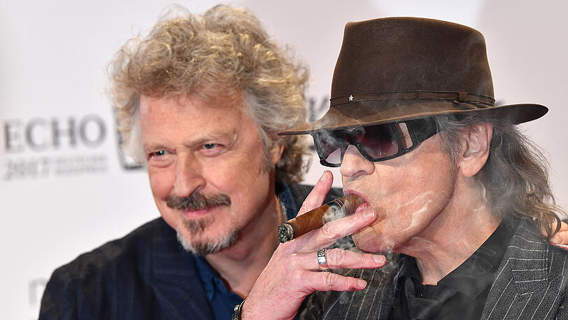BAP-Sänger Wolfgang Niedecken mit Udo Lindenberg (mit Zigarre).