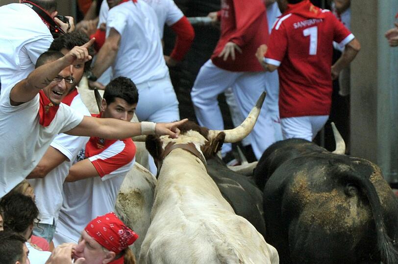 Stierhatz brutal: Aktuelle Bilder aus Pamplona.
