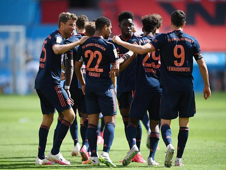 Wollen gegen Eintracht Frankfurt den Einzug ins Pokalfinale fix machen: Die Spieler des FC Bayern München.