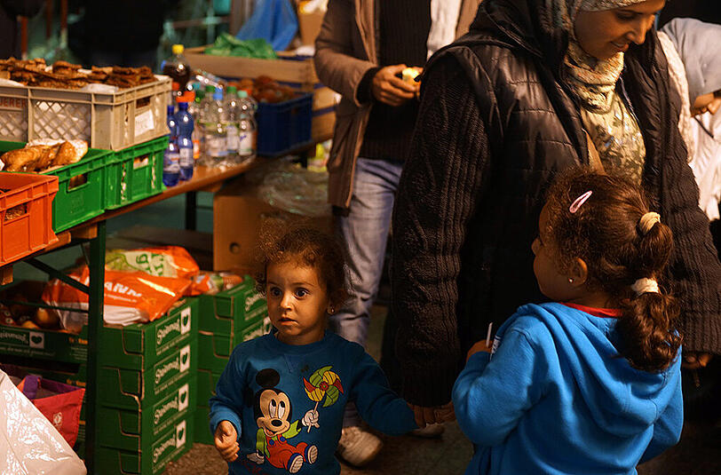 Die ersten knapp 100 Flüchtlinge sind in München eingetroffen.