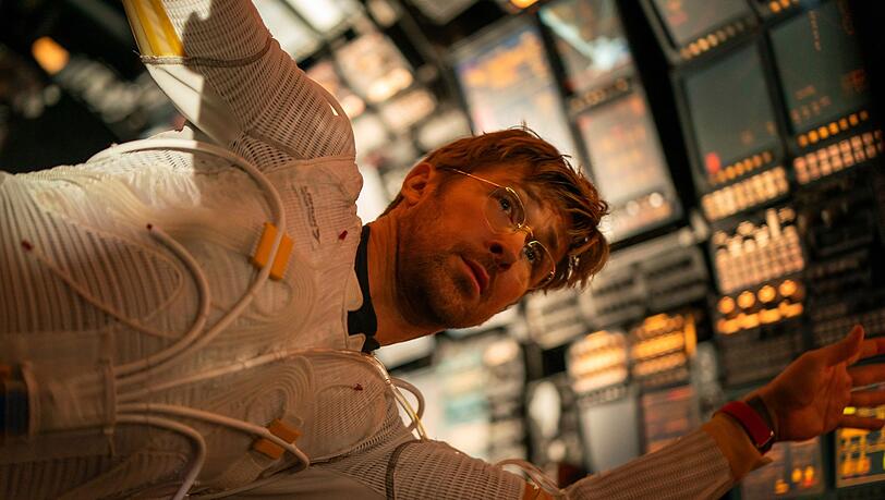 Ryan Gosling begibt sich in "Der Astronaut - Project Hail Mary" auf eine abenteuerliche Weltraum-Mission. Ryan Gosling begibt sich in "Der Astronaut - Project Hail Mary" auf eine abenteuerliche Weltraum-Mission.
