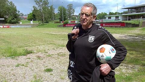 Vom Millionär zum Bürgergeldempfänger: Torwart-Legende Eike Immel ist nach seiner Fußball-Karriere tief gefallen.