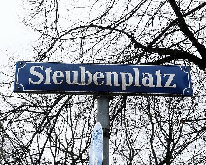 Der Steubenplatz ist im südlichen Neuhausen - dort vorbei geht der Rundgang durch das Viertel.