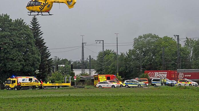 Die Einsatzkräfte waren mit einem Großaufgebot in Trudering vor Ort.