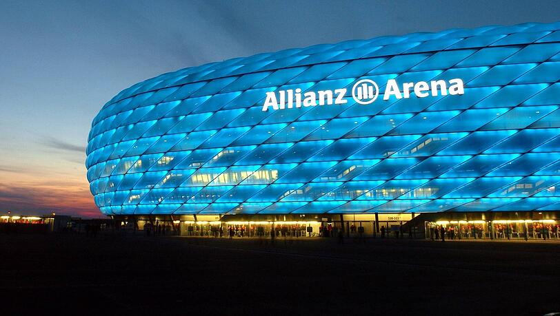 "Wenn unsere Fans von Anfang an mit dem Stadion Erfolgserlebnisse verbunden hätten, wäre es anders gelaufen", sagt Sechzigs Stadionsprecher-Legende Stefan Schneider.