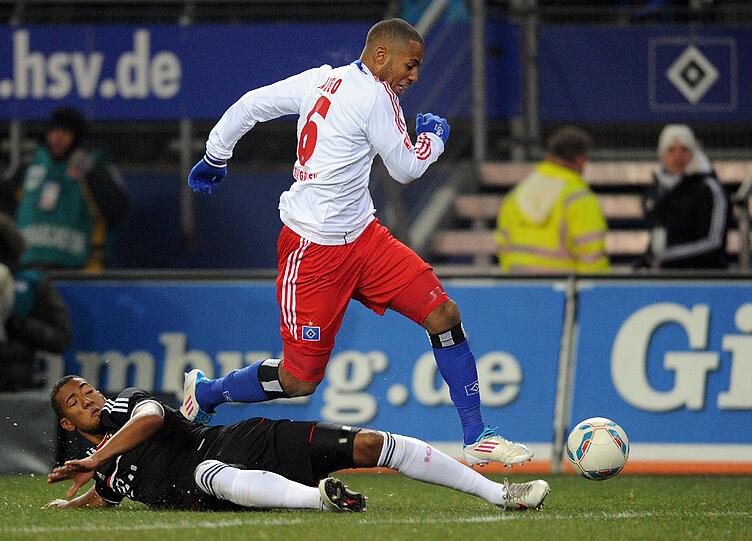 JEROME BOATENG: Sein halbherziger Klärversuch eröffnete Guerrero erst die Möglichkeit zur Torvorlage. Verschuldete später beinahe den Treffer zum 2:1. Hatte den Peruaner nie wirklich im Griff. Note 5