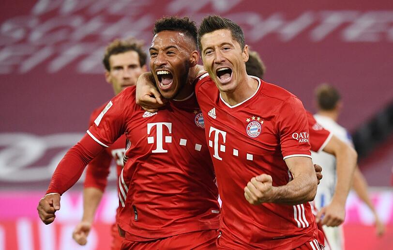 Der Vier-Tore-Mann: Lewy (r.) feiert mit Tolisso.