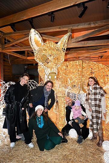 Isabella Landuris, Natascha und Dieter Landuris, Konstantin Landuris und Tochter Coco, Manuela Landuris.