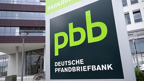 Die Pfandbriefbank leidet unter den Langzeitauswirkungen der Corona-Pandemie auf den Gewerbeimmobilienmarkt. (Archiv)