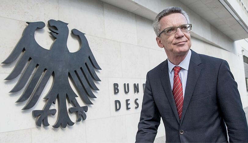 Bundesinnenminister de Maiziere über die Flüchtlingskrise: "Wir schaffen das nicht ohne weiteres - das ist schon eine große Anstrengung."