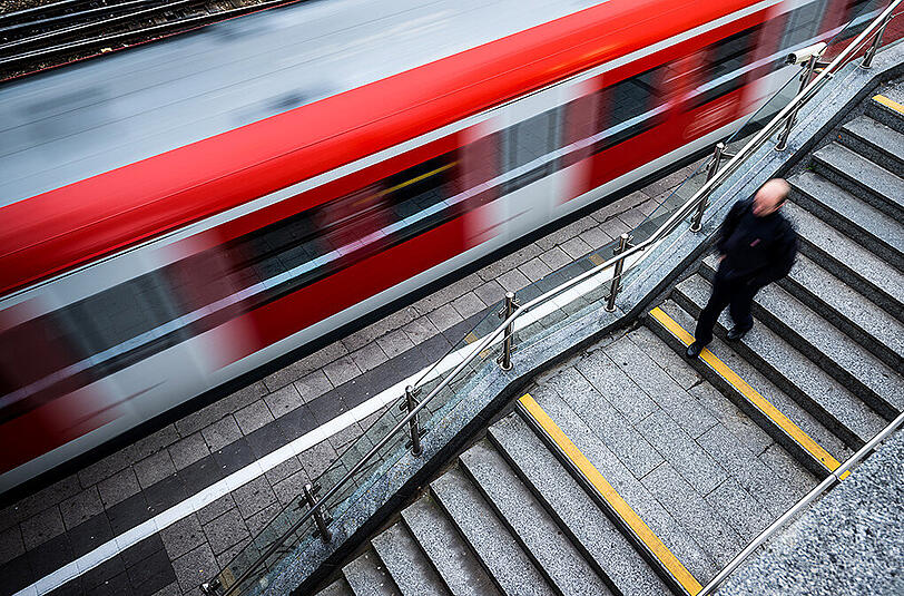 Die S-Bahn-Einschränkungen durch Bauarbeiten finden hauptsächlich in der Nacht statt.
