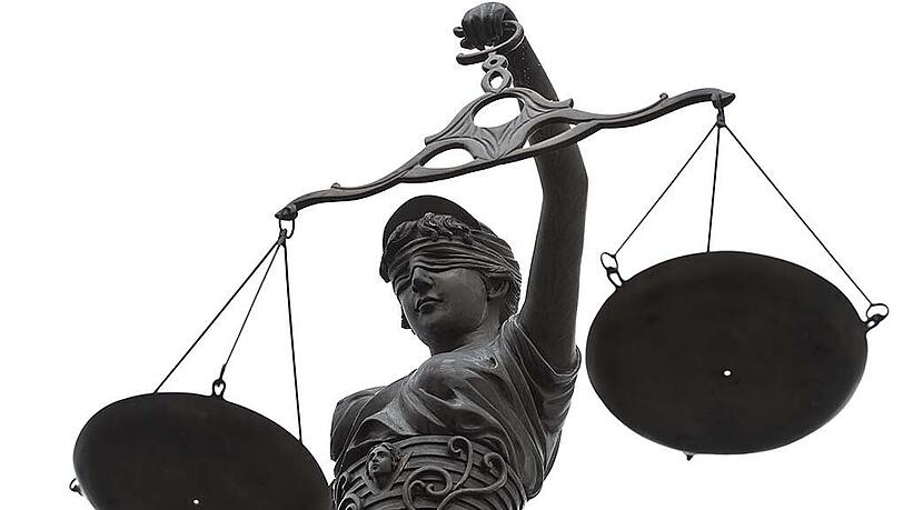 Streitfrage unter Juristen: Ist jeder Mord gleich zu bestrafen? Streitfrage unter Juristen: Ist jeder Mord gleich zu bestrafen?