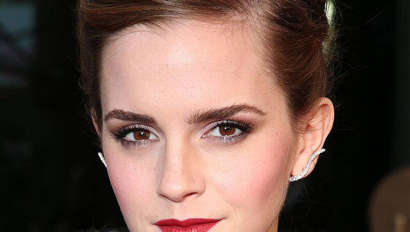 Auch Emma Watson setzt mit Rouge ihr Gesicht in Szene