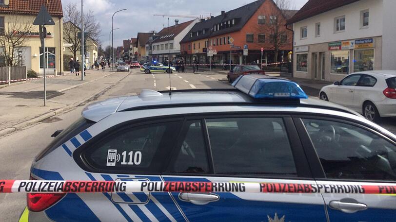 Gegen 12.25 Uhr war die Polizei verständigt worden.