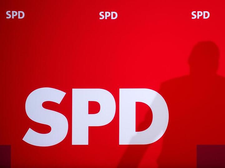 Im neuen Insa-Meinungstrend verlieren die Sozialdemokraten zwei Punkte und liegen bei 15 Prozent.