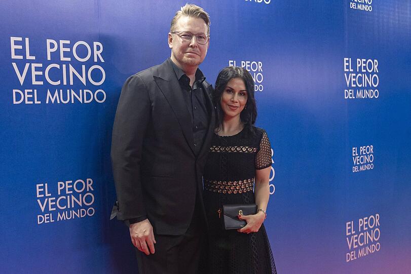 Fredrik Backman mit seiner Ehefrau, der Filmproduzentin  Neda Shafti Backman