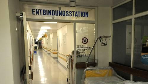 In dieser Entbindungsstation erholen sich Mutter und Kind nach der Blitzgeburt. In dieser Entbindungsstation erholen sich Mutter und Kind nach der Blitzgeburt.