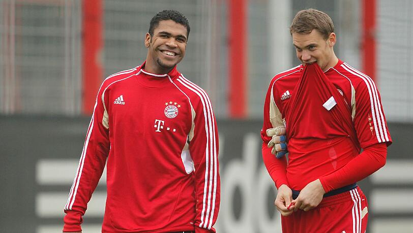 Bayern-Abwehrspieler Breno (l.) bangt die Reise nach Katar. Bayern-Abwehrspieler Breno (l.) bangt die Reise nach Katar.