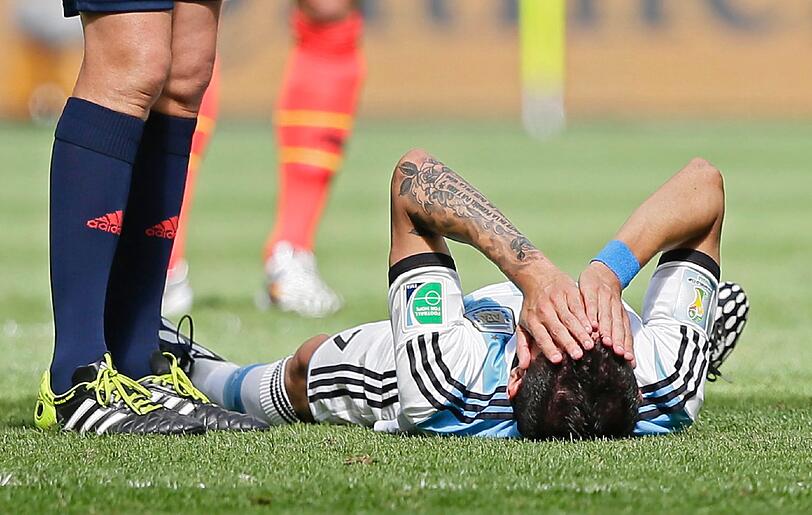 Argentiniens Star Angel di Maria verletzte sich im Viertelfinale gegen Belgien so schwer, dass er ausgewechselt werden musste. Sein Einsatz im Halbfinale gegen die Niederlande ist fraglich.