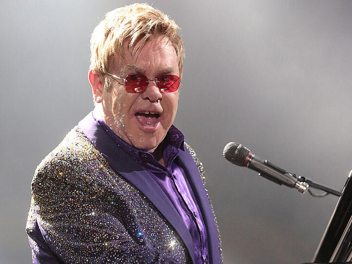 Elton John singt, setzt sich ein und ist Vorbild: Jetzt will er offenbar Politik machen