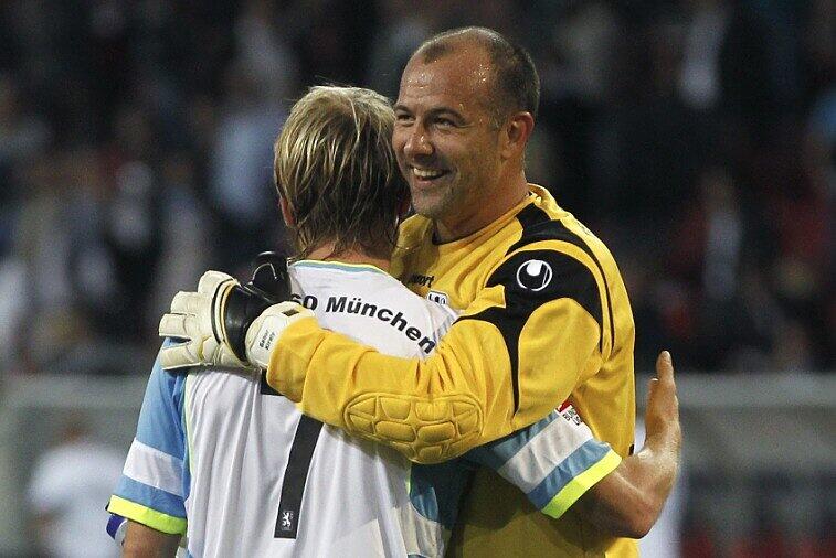 1860-Torwart Gabor Kiraly
