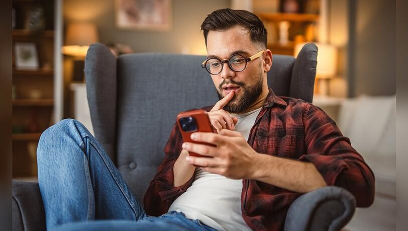 KI ver&auml;ndert die Art, wie wir suchen - und ist dank Smartphones immer in Griffn&auml;he.