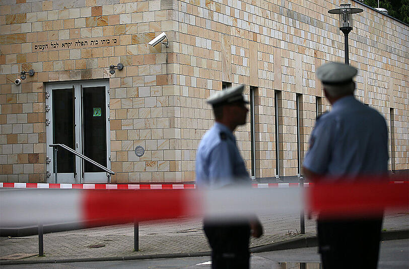 Im Juli 2014 wurde ein Brandanschlag auf die Synagoge in Wuppertal verübt.