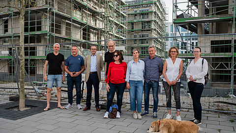 Eine Gruppe von Käufern hat sich zusammengetan, um gegen M-Concept vorzugehen. Seit eineinhalb Jahren warten sie auf ihre Wohnungen, müssen Kredite abstottern und sich mit Anwälten herumschlagen.