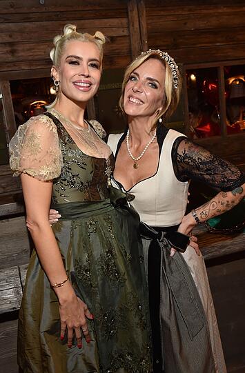 Verena Kerth und Danni Büchner haben einiges gemeinsam: Reality-TV-Auftritte und eine Wiesn ohne offiziellen Liebespartner.