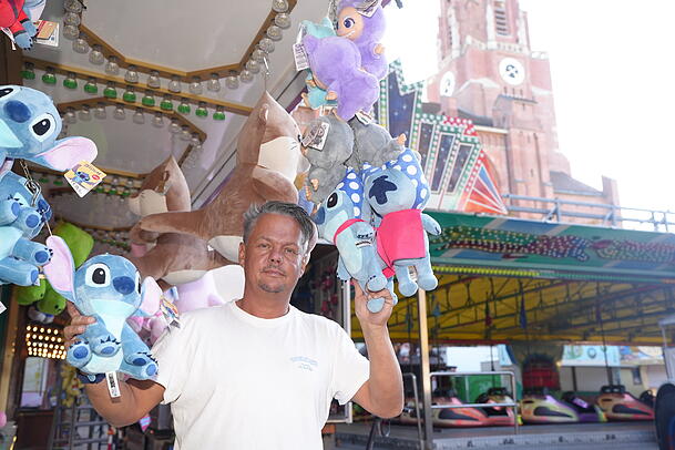 Für Enrico Agtsch ist die Dult wie Heimkommen. Schon seine Oma war hier mit einem Karussell vertreten. Für Enrico Agtsch ist die Dult wie Heimkommen. Schon seine Oma war hier mit einem Karussell vertreten.