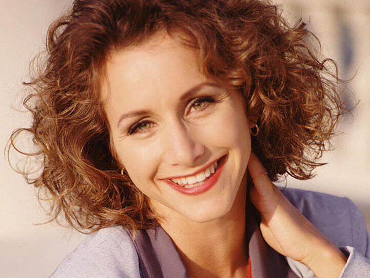 Gabrielle Carteris (53) gab die Streberin Andrea Zuckerman. In der fünften Staffel verließ sie die Serie, hatte aber Gastauftritte in der sechsten und achten Staffel sowie im Finale. Kleinere Gastauftritte hatte sie auch in anderen TV-Serien.