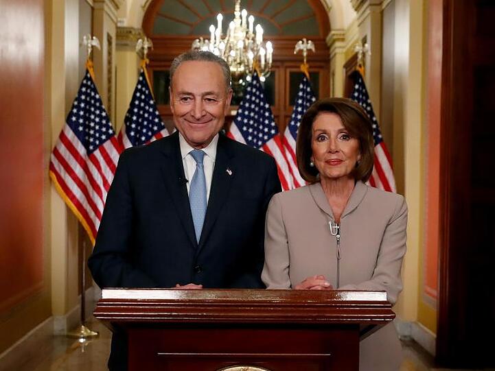 Nancy Pelosi, demokratische Vorsitzende des Repräsentantenhauses, und Chuck Schumer, Fraktionsführer der Demokraten im US-Senat.