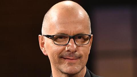 Der Schauspieler Christoph Maria Herbst hält nichts vom Schuleschwänzen.