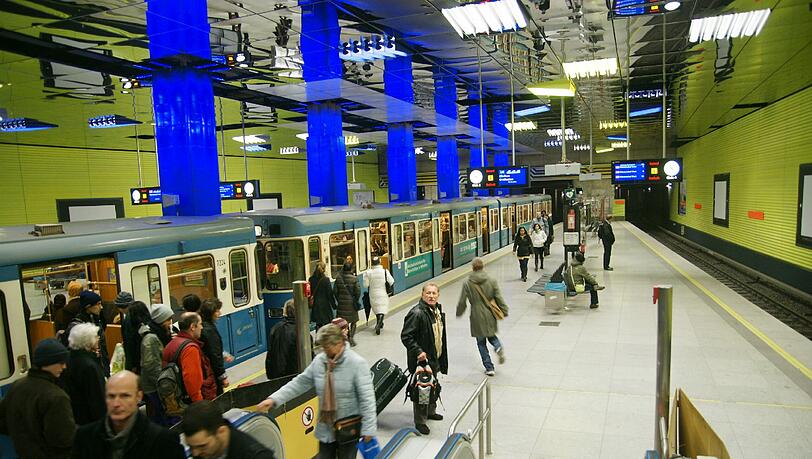 Ein Grund für die Attraktivität der bayerischen Landeshauptstadt ist das gut ausgebaute und funktionierende Öffentliche Personennahverkehrssystem. Ein Grund für die Attraktivität der bayerischen Landeshauptstadt ist das gut ausgebaute und funktionierende Öffentliche Personennahverkehrssystem.