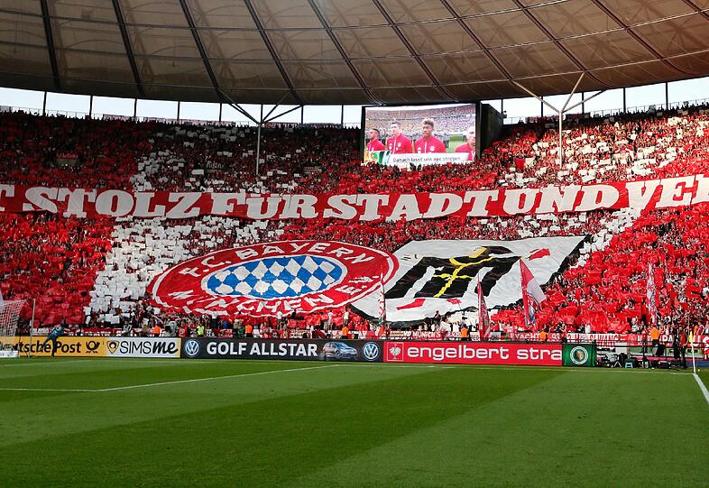 Hätten für ihre Unterstützung auch einen 1. Platz verdient: die Fans der Bayern sind zufrieden mit ihrem Klub.