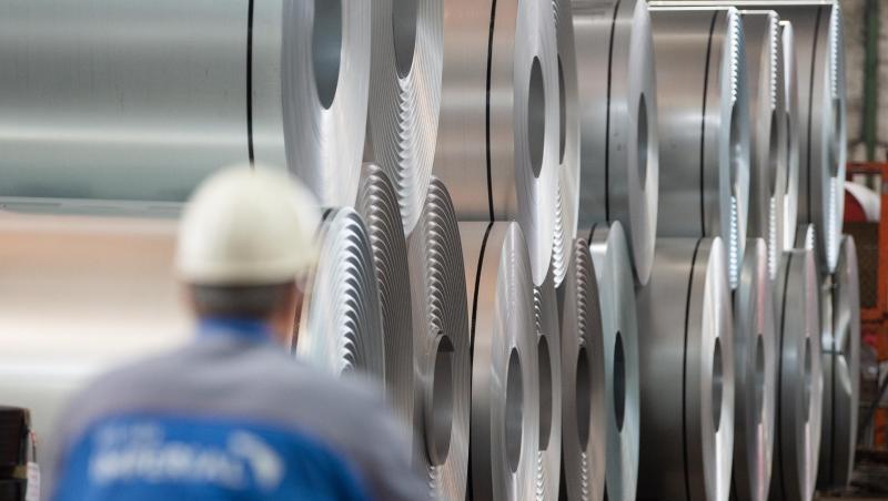 Der SDax-Konzern Salzgitter AG senkte seine Ergebnisprognose deutlich, wie er überraschend mitteilte. Der SDax-Konzern Salzgitter AG senkte seine Ergebnisprognose deutlich, wie er überraschend mitteilte.