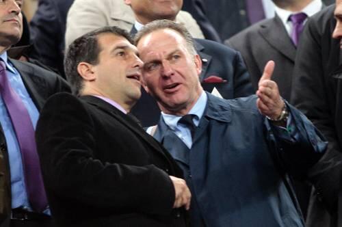 Reden sie bald über Ribéry? Bayerns Vorstandsboss Karl-Heinz Rummenigge im Gespräch mit Barca-Präsident Joan Laporta (l.).